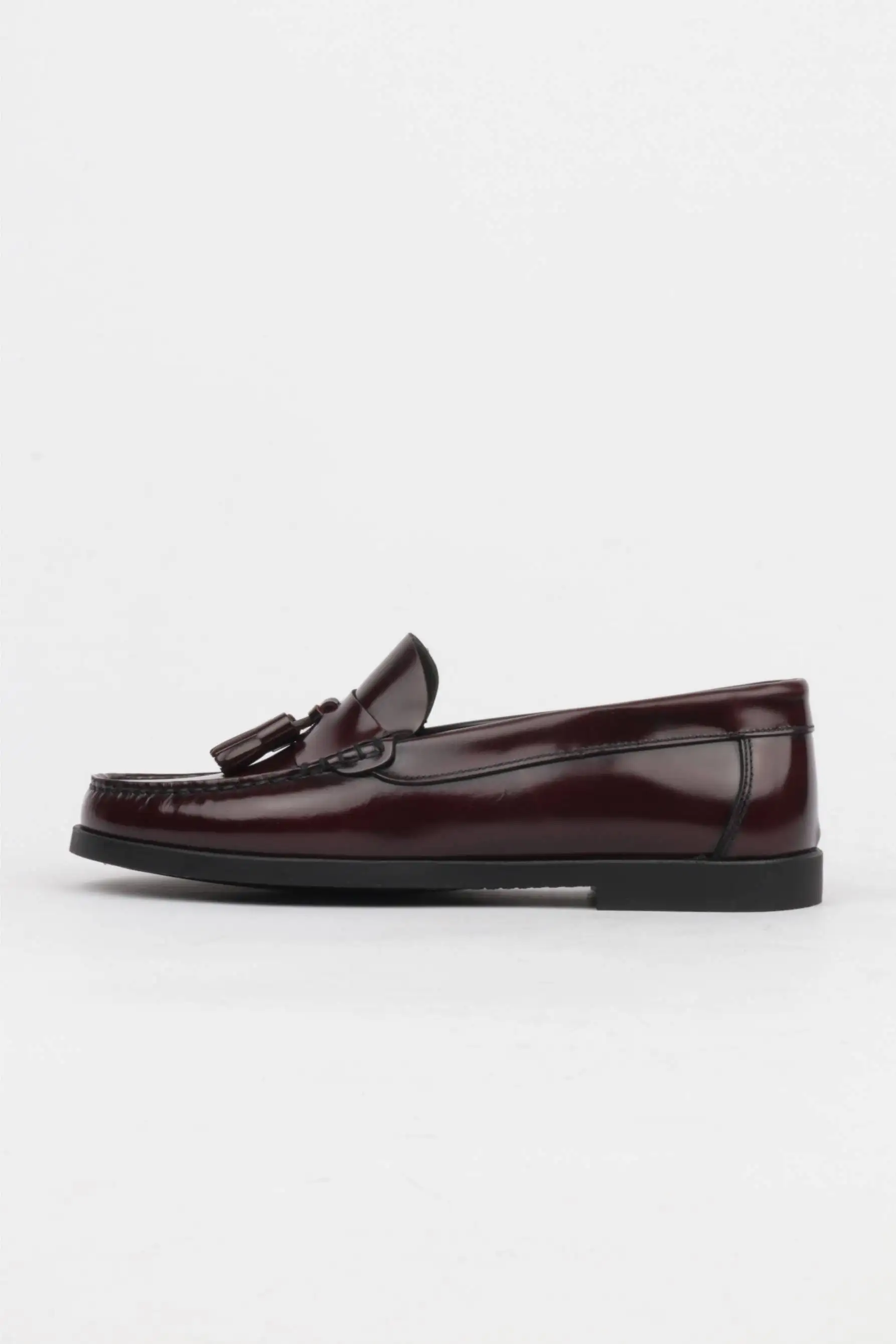 Zapatos Castellanos Burdeos Con Borlas Mujer