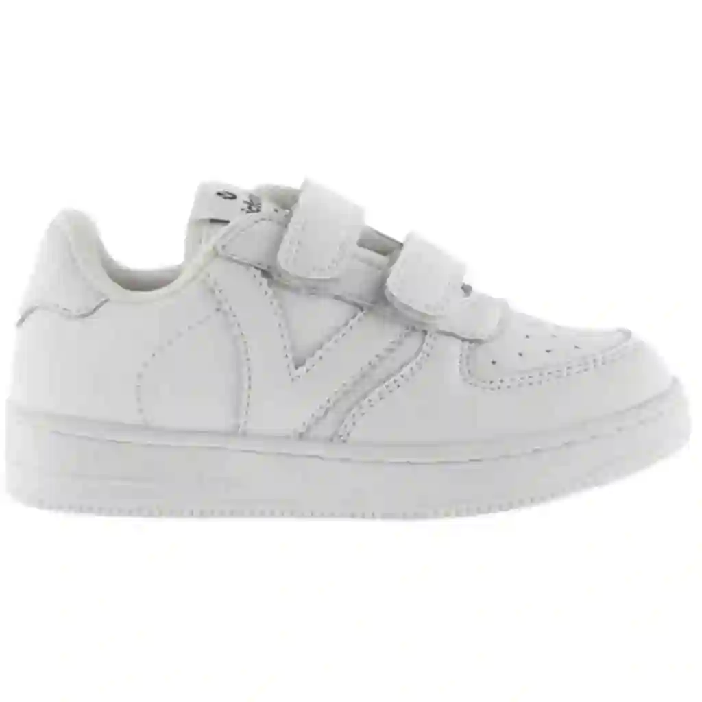 Deportivas v Velcro de Victoria