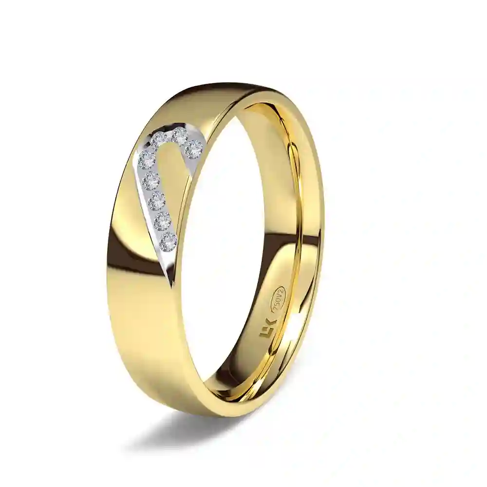 Alianza de Boda de Oro Bicolor de 9kts con 4,50 mm de udo, forma plana, decoración externa medio corazón con 8 diamantes de 0,005 cts tambien disponible en 18kts.