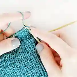 CLASES DE PUNTO Y TARDES DE CROCHET