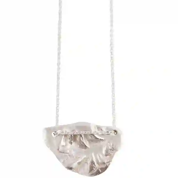 Tesoro Half Moon Collar hecho a mano