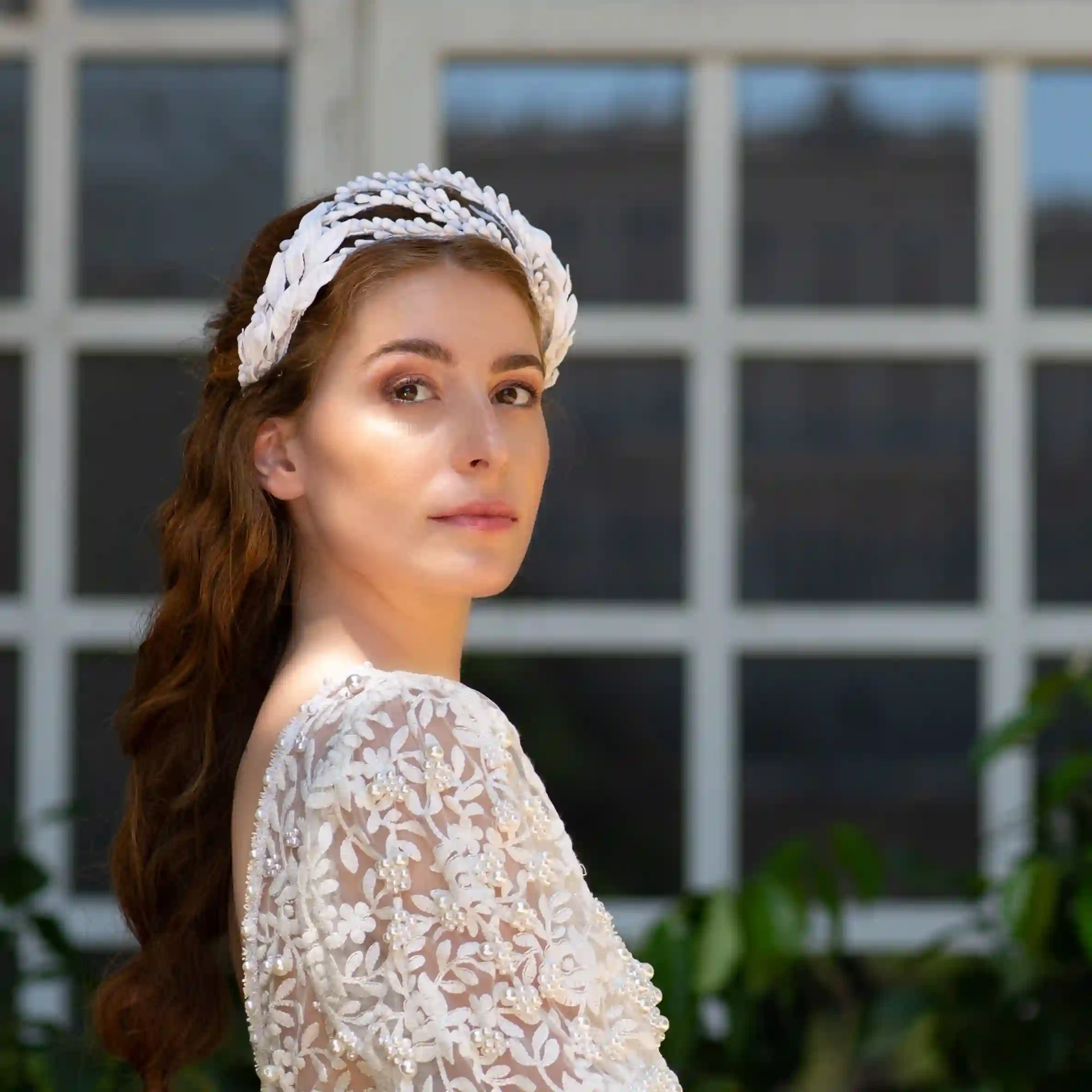 Tiara de porcelana dafne