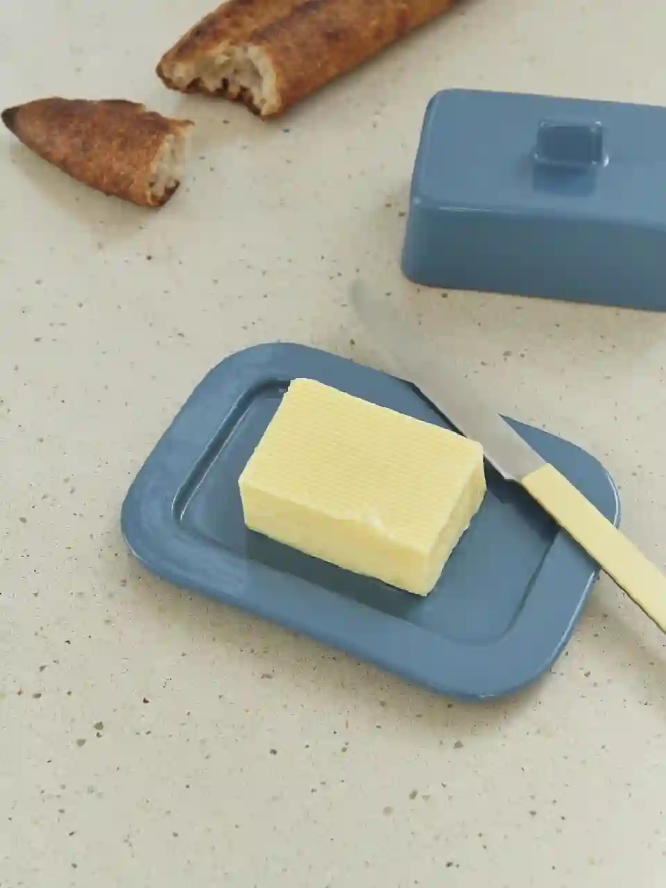 Plato de mantequilla de barro