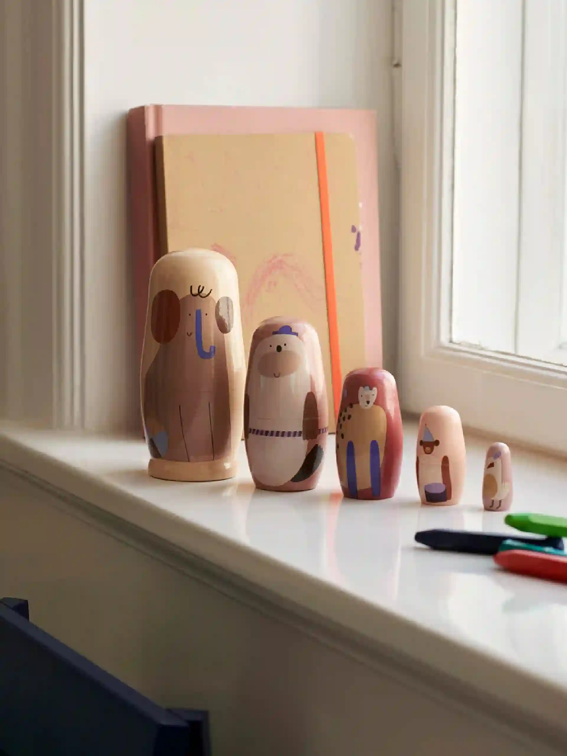 Muñecas de anidación de criaturas
