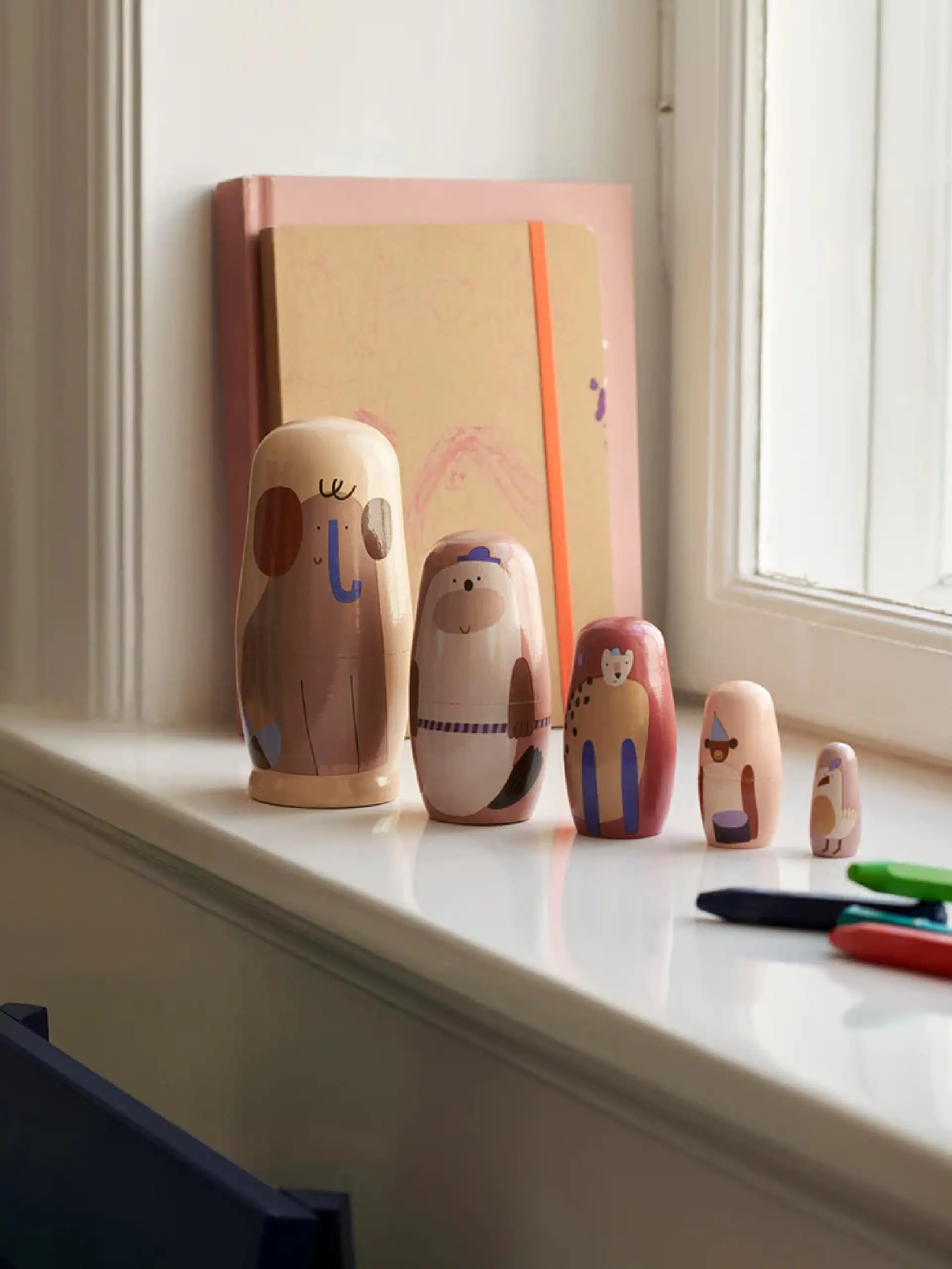 Muñecas de anidación de criaturas