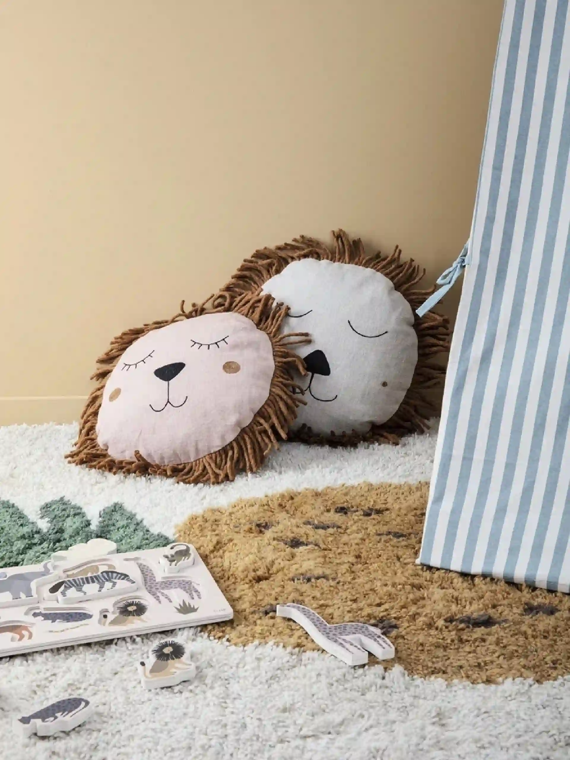 Safari Cushion - Lion