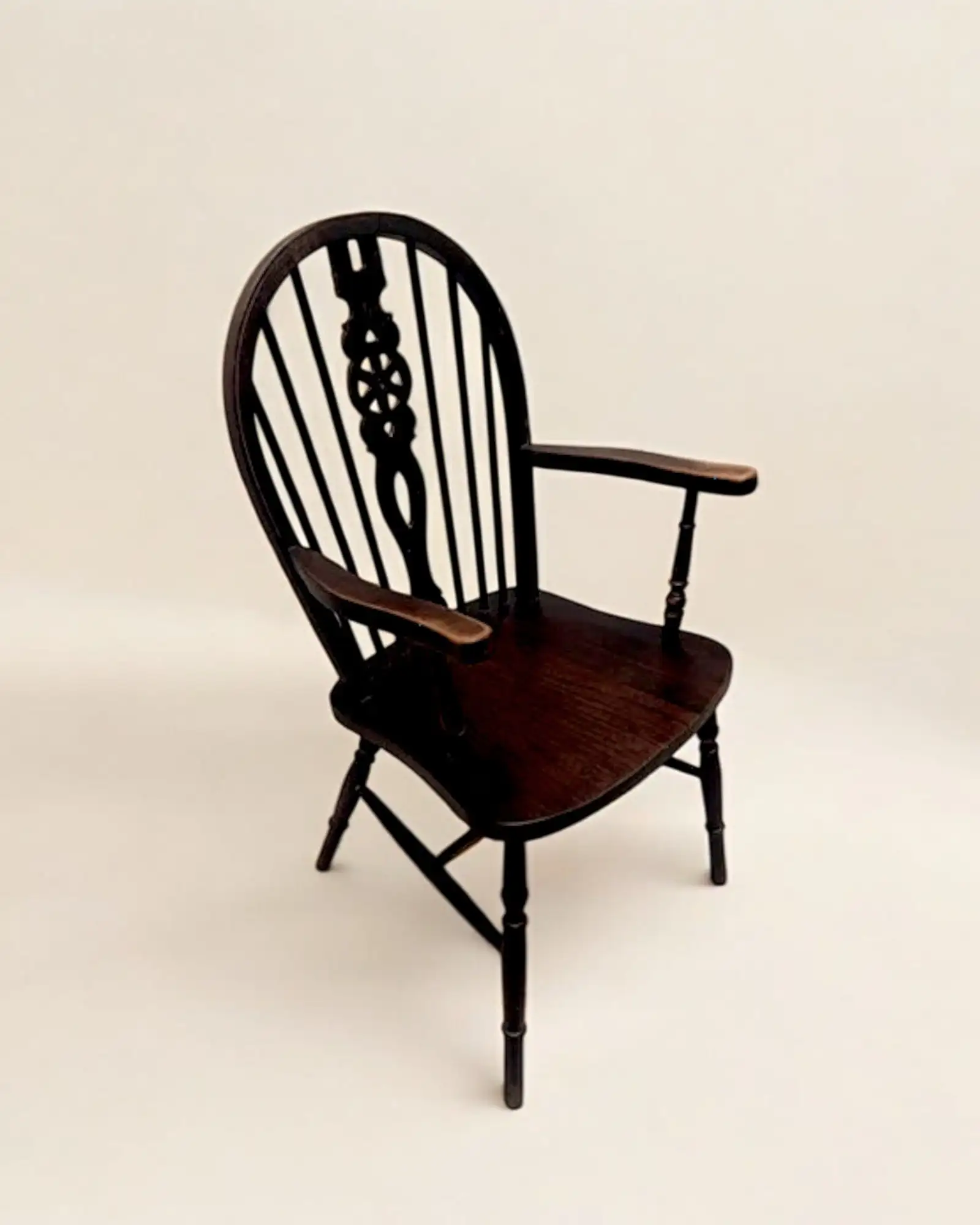 Windsor chairs (Set of 2) - Image 2