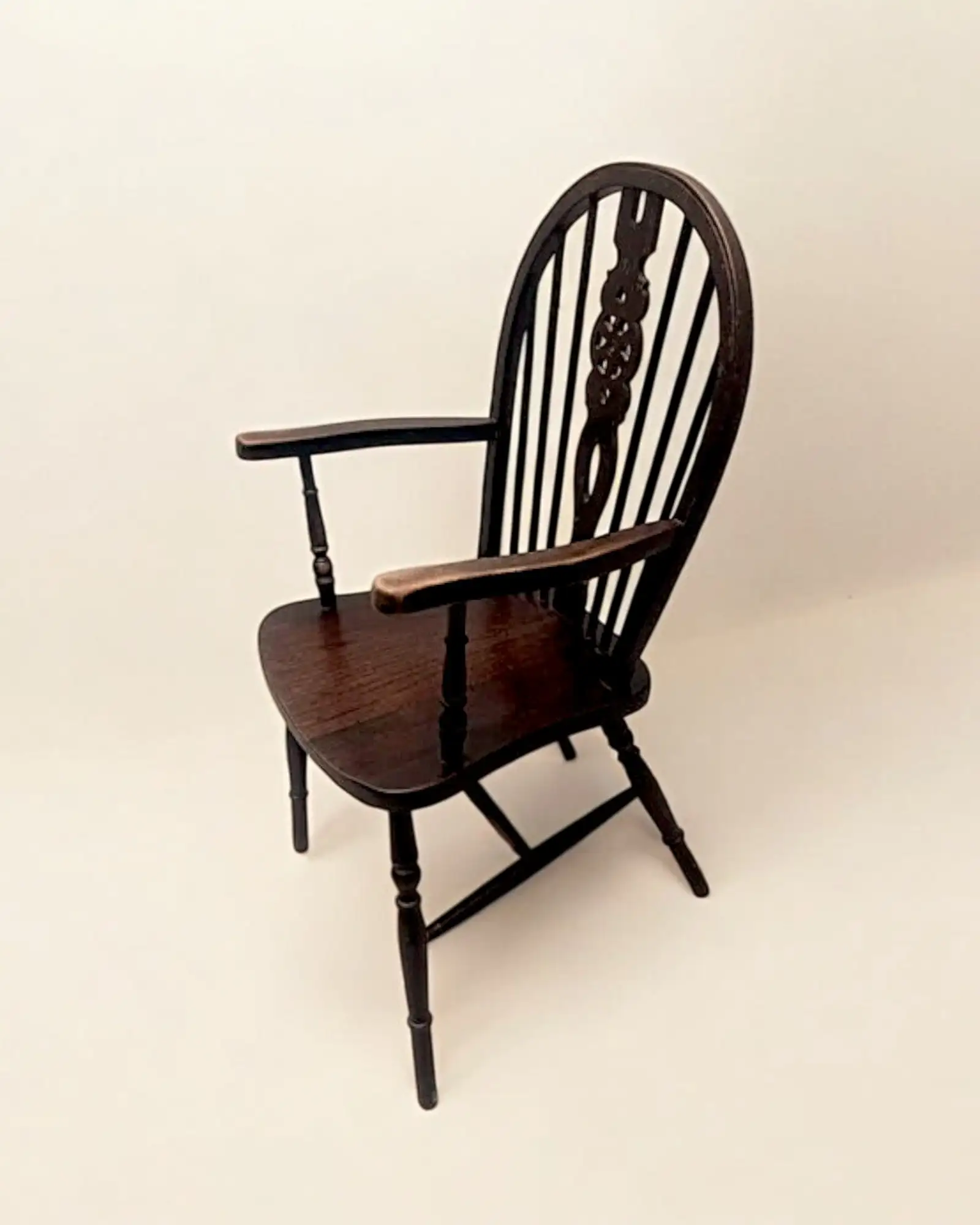 Windsor chairs (Set of 2) - Image 3