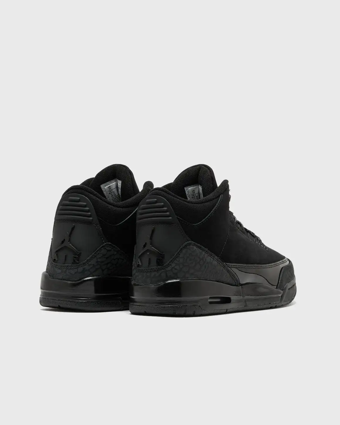 Jordan 3 Retro Black Cat (2025) - Imagen 4
