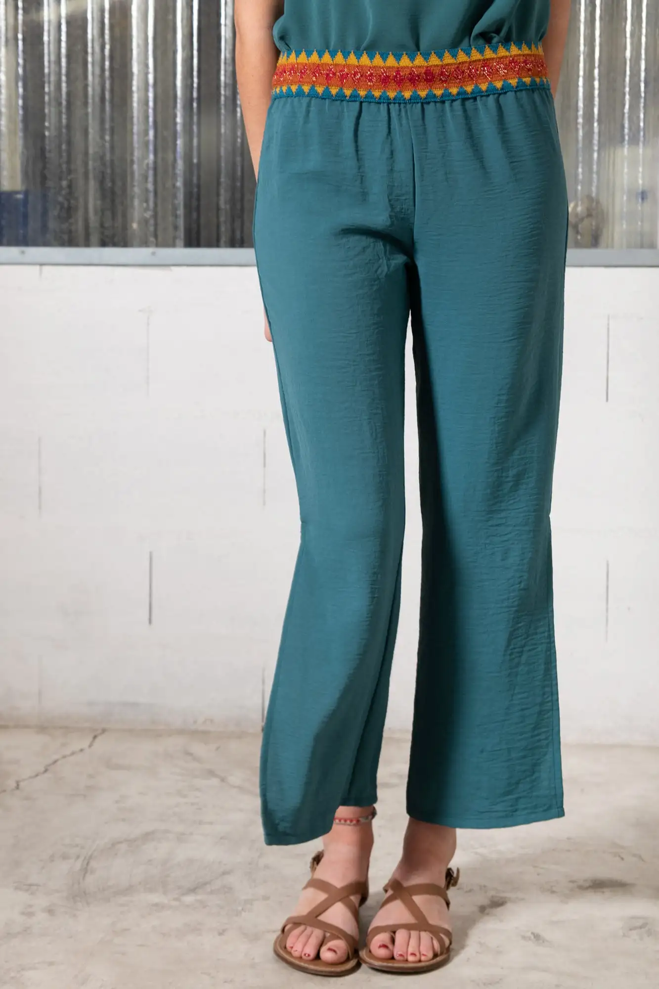 PANTALÓN RABAT CLOROFILA - Imagen 3