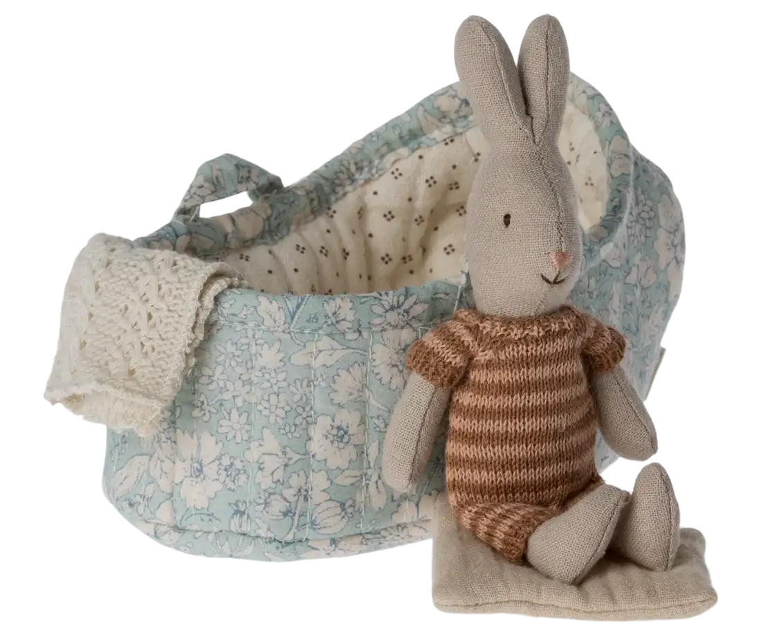 Bunny with capo