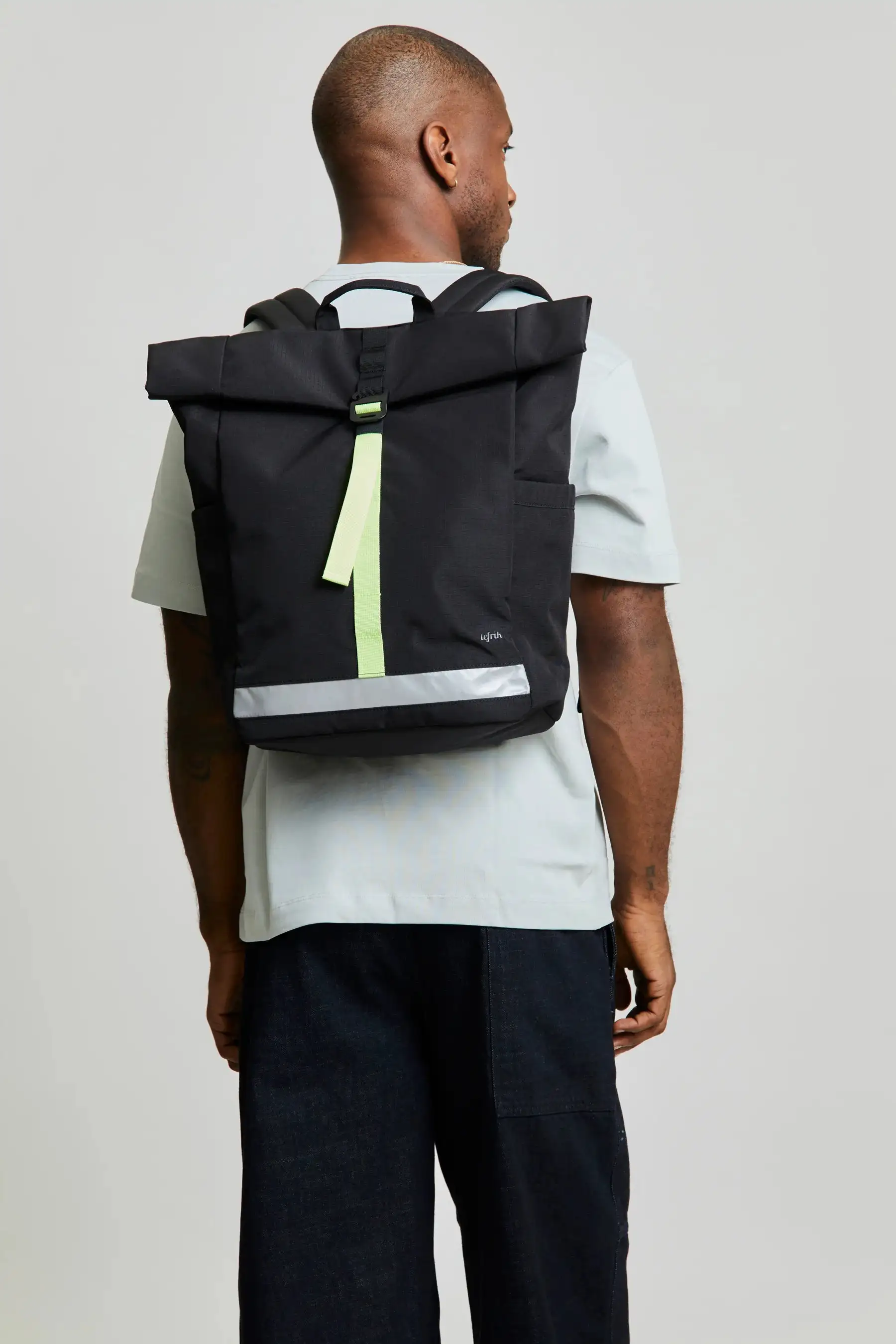 Mochila lefrik lars roll mackpack caminata de lima negra
