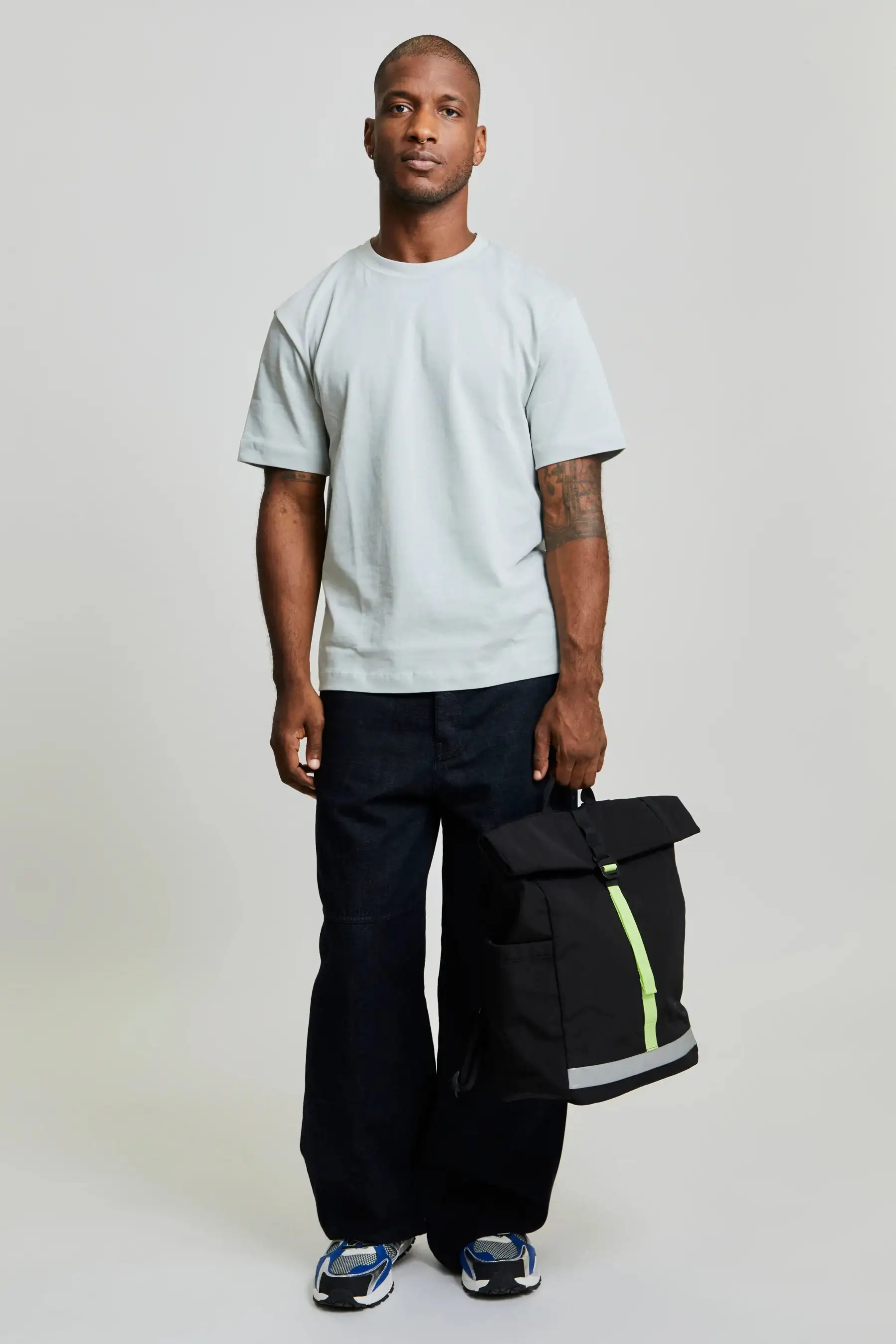 Mochila lefrik lars roll mackpack caminata de lima negra - Imagen 4