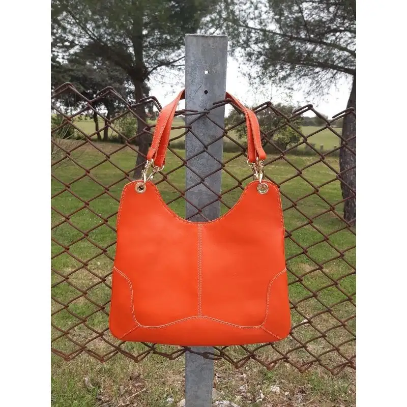 BOLSO MEDIANO PLANO CON OLLADOS