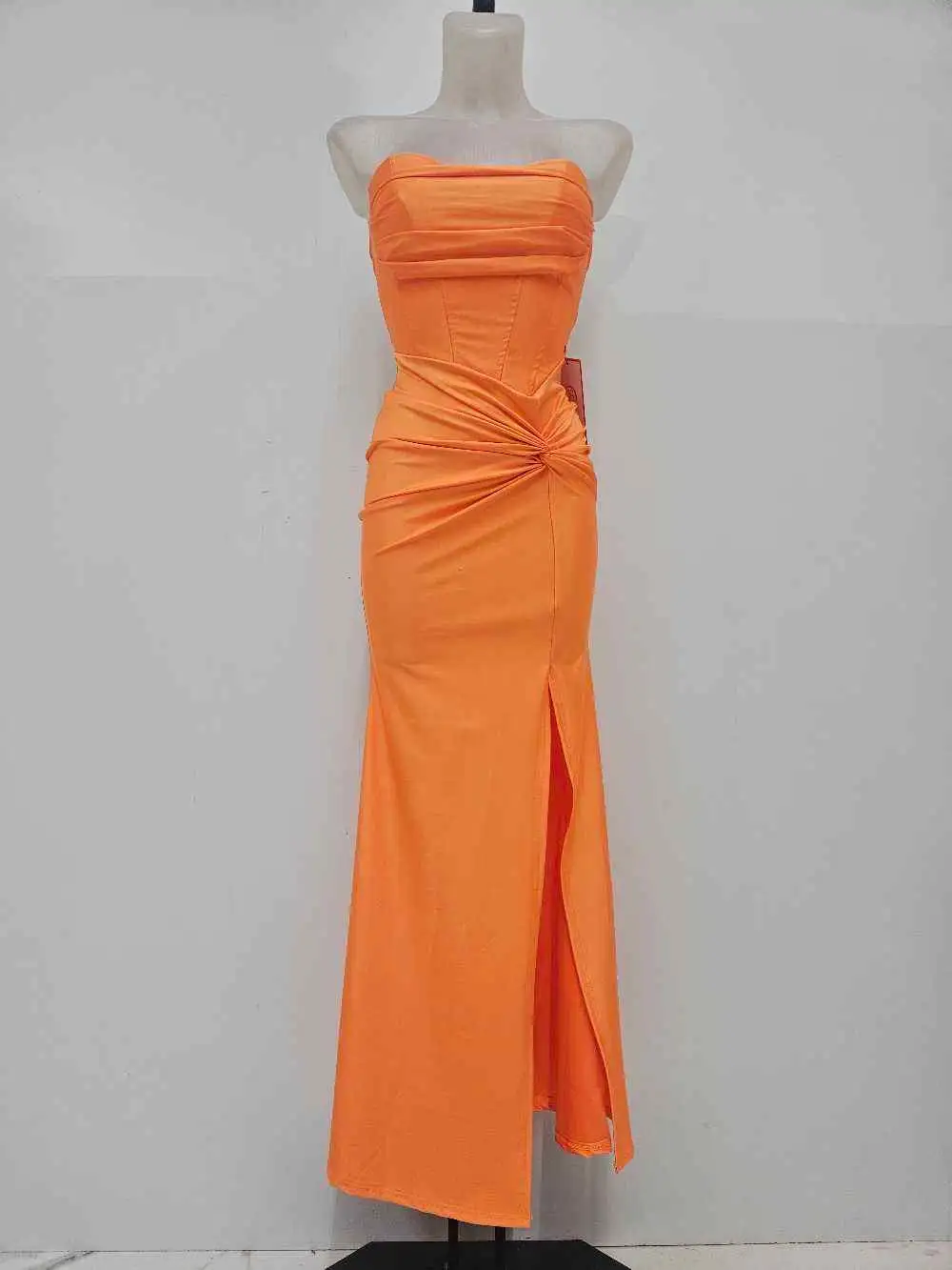 VESTIDO HONOR LICRA NARANJA - Imagen 2