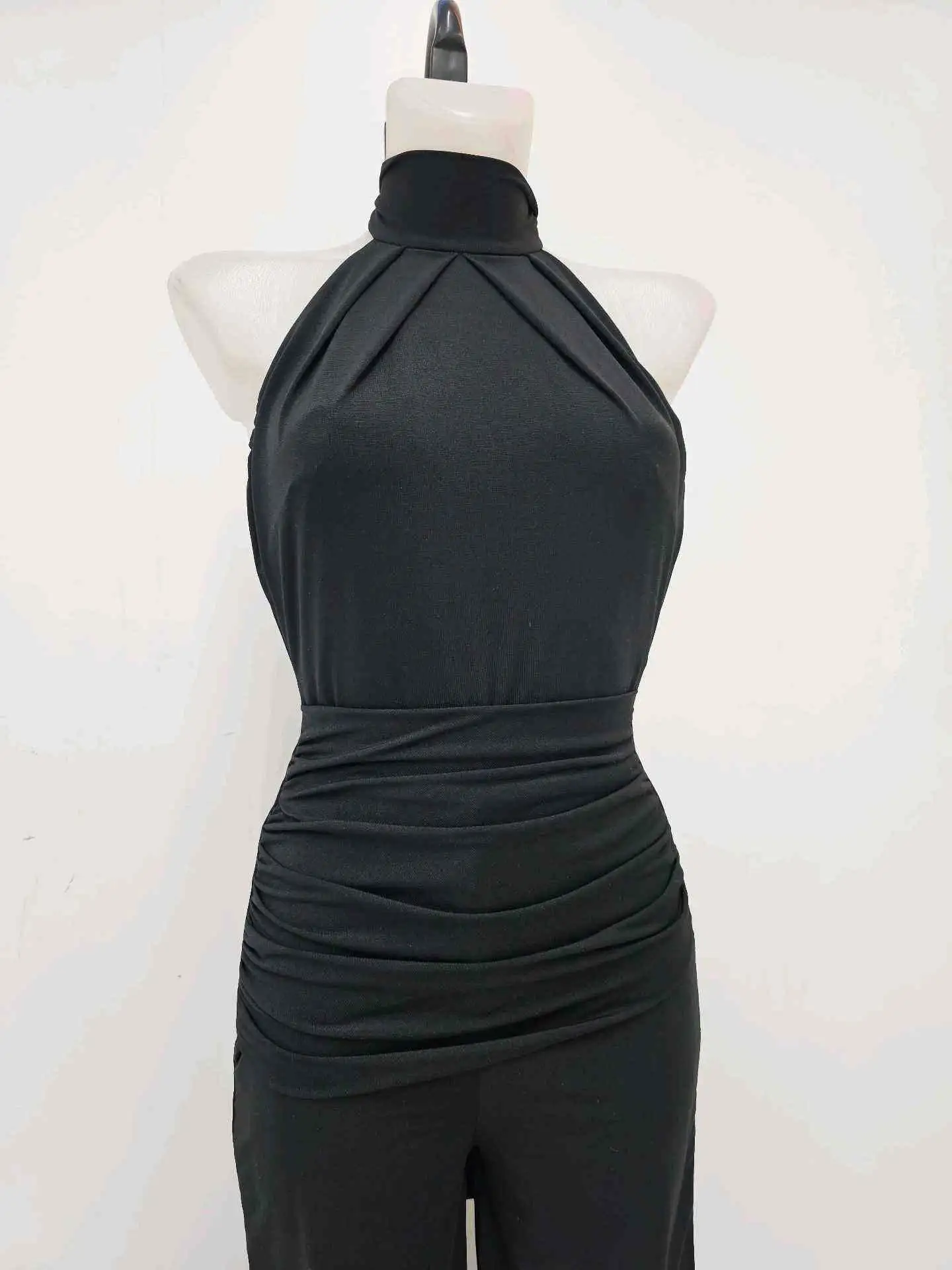 MONO LICRA CUELLO NEGRO - Imagen 2