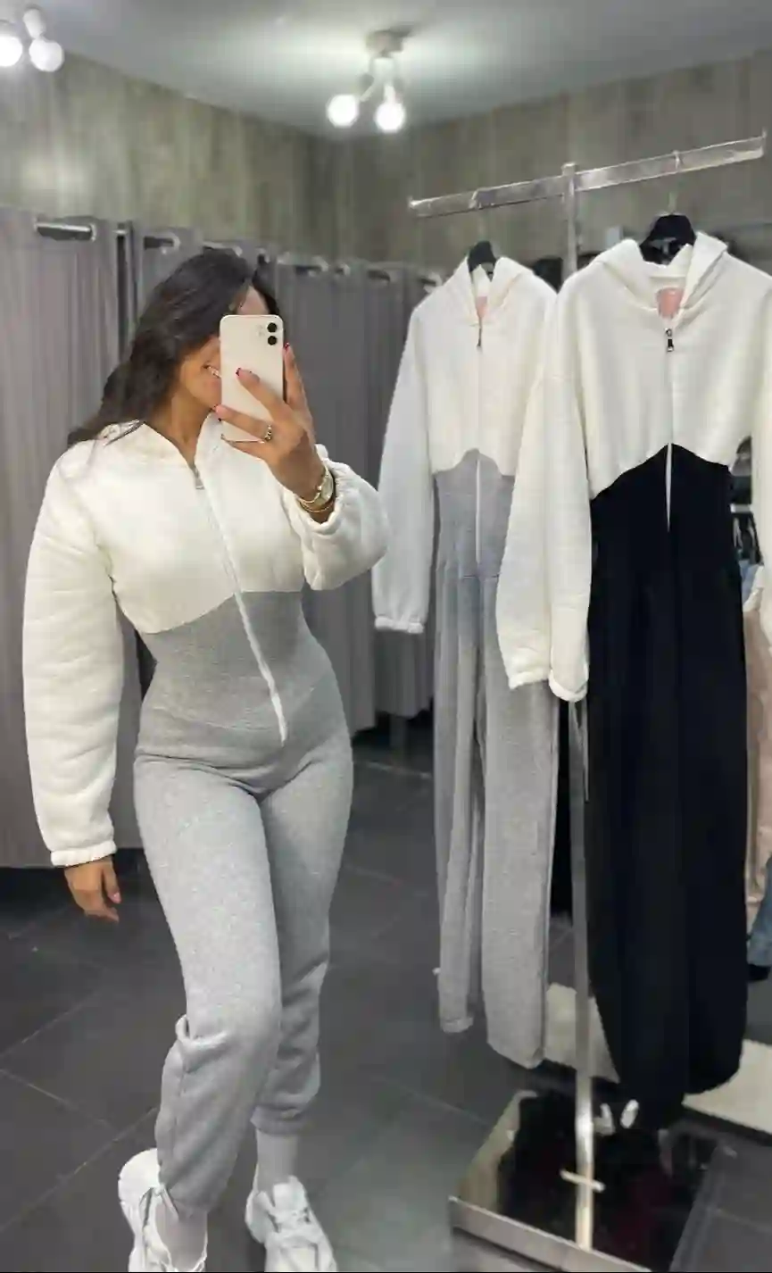 MONO CHÁNDAL CAPUCHA GRIS