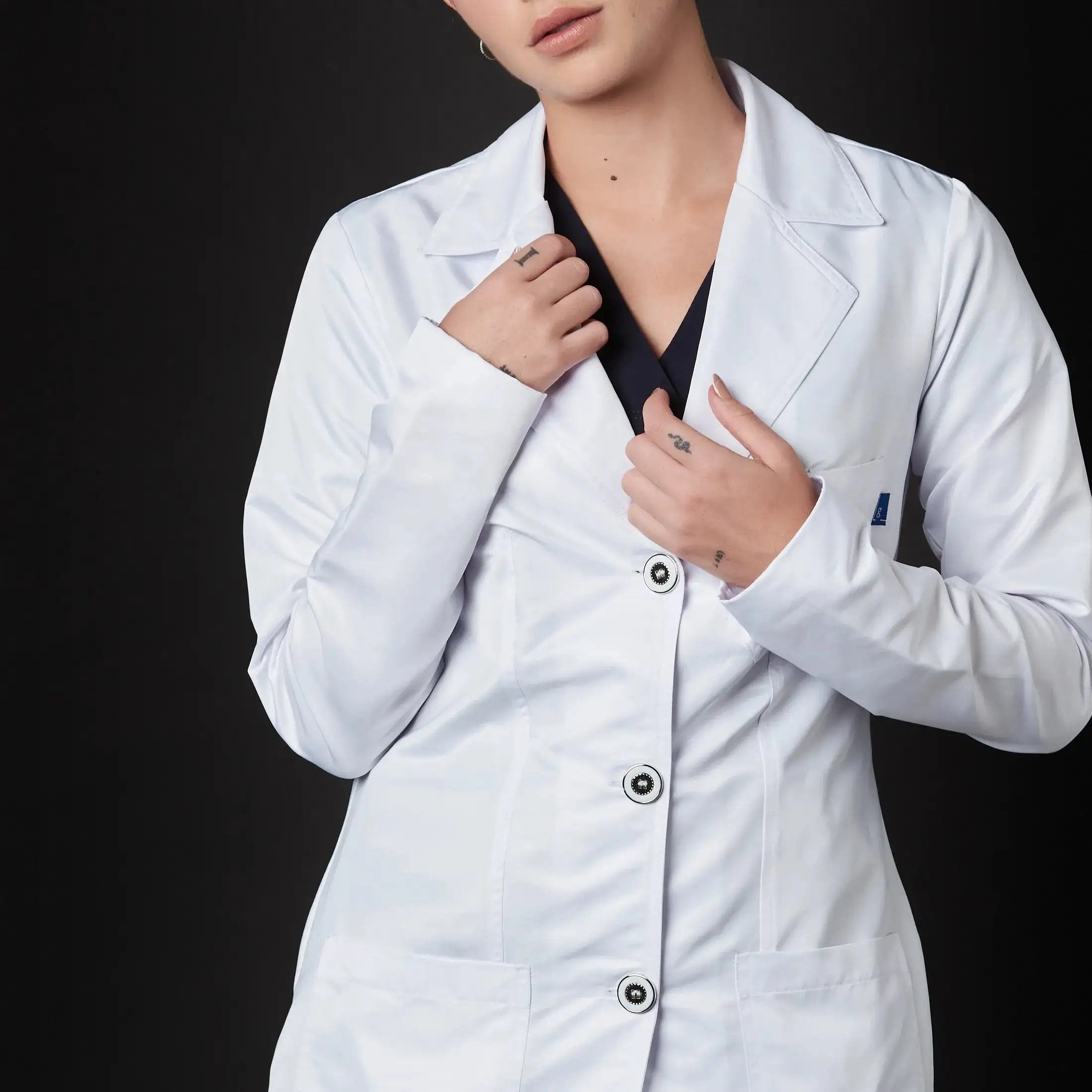 Bata Sanitaria Lisboa Dama Win Antibacterial - Imagen 2