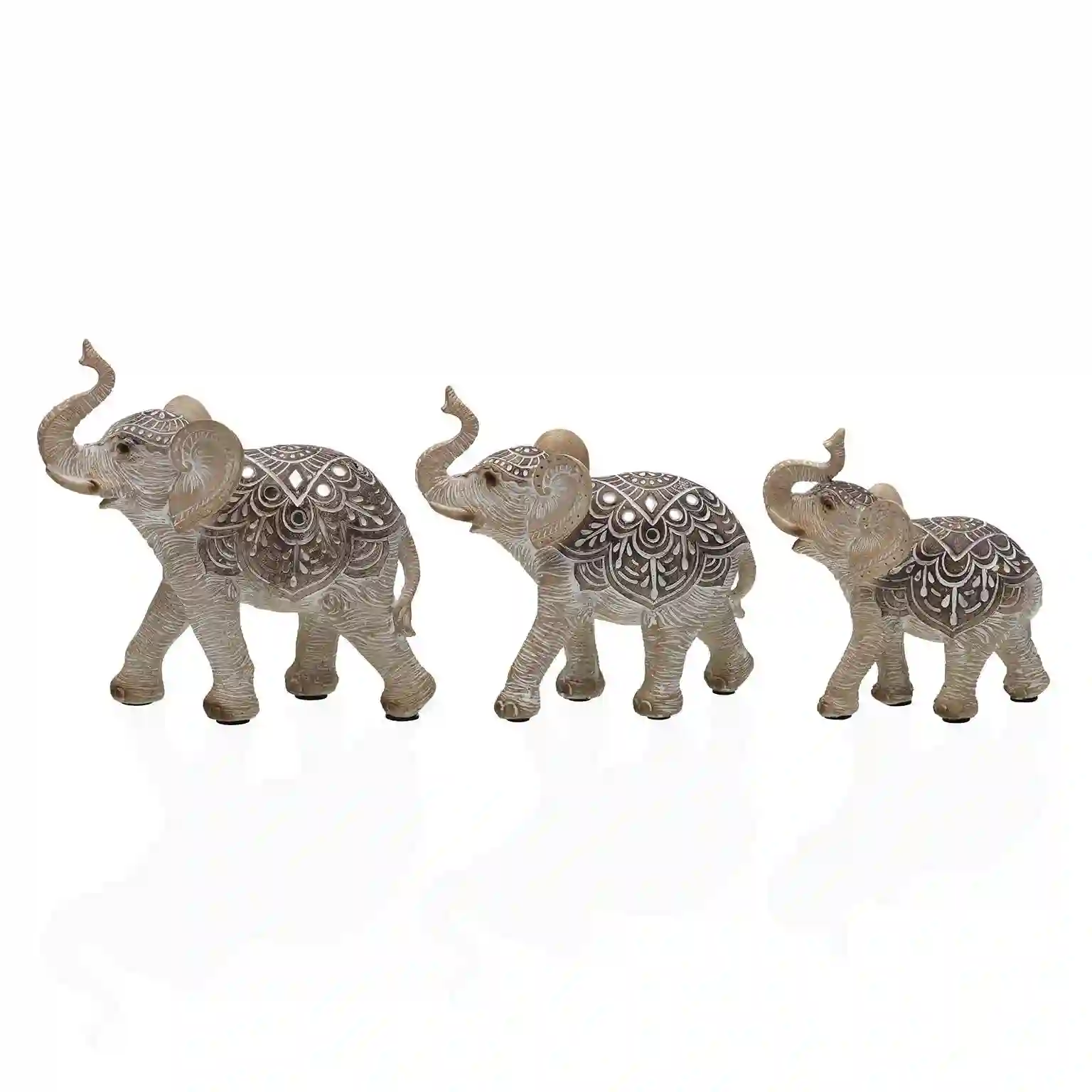 Elephant in resin 14 cm.