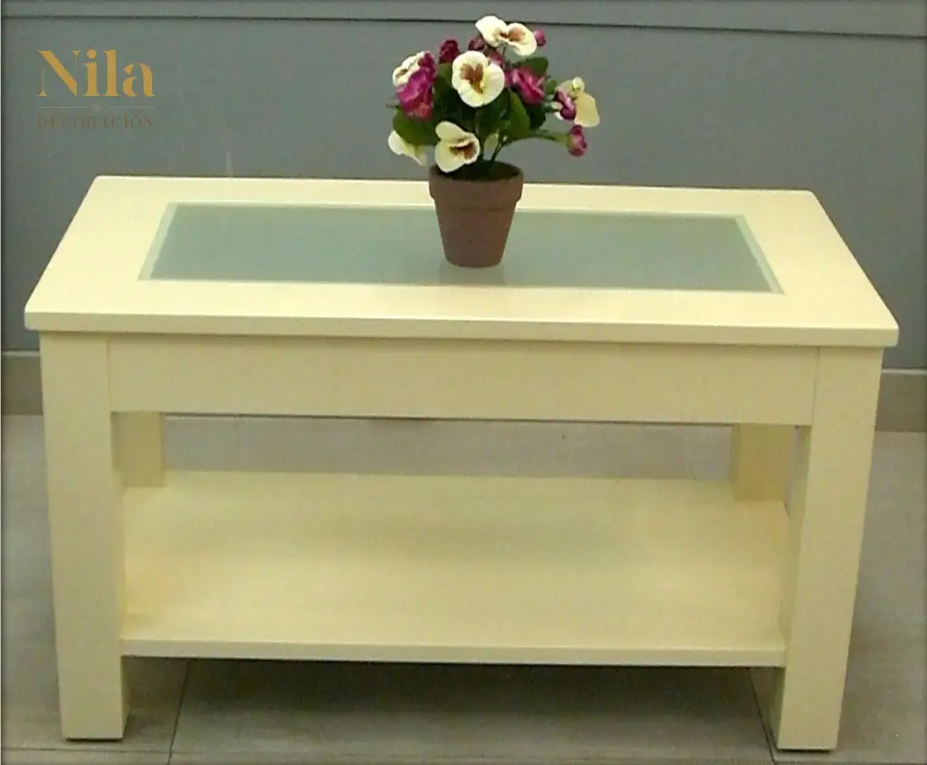 Mesa sencilla de centro, con revistero y tapa de cristal. - Imagen 2