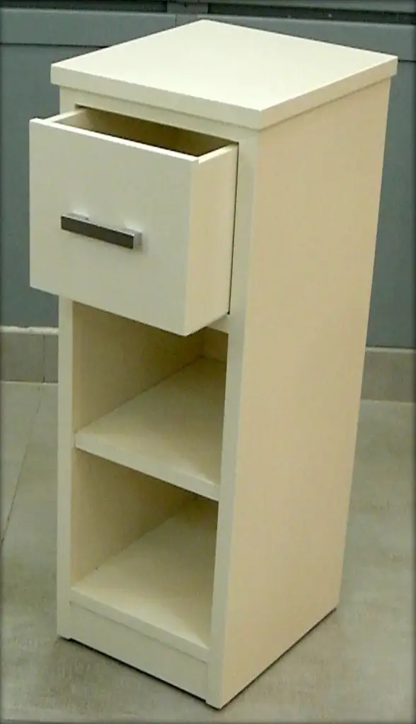 Mueble Auxiliar con un cajón y dos vanos. - Imagen 2