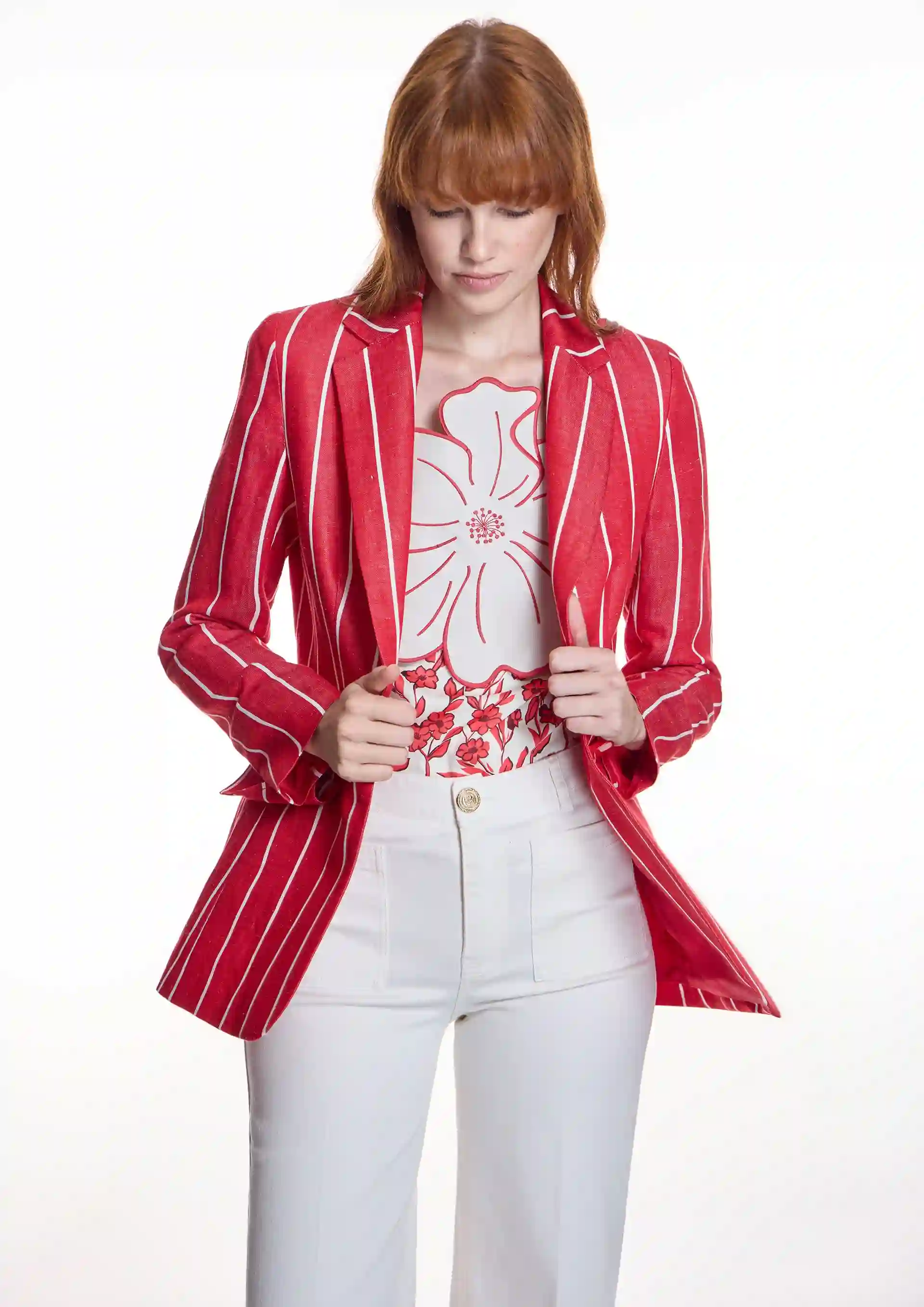 Chaqueta ALBA CONDE de rayas roja