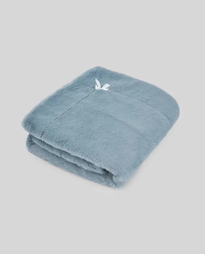Blanket by / pumeti "Essential" (73x98 cm)