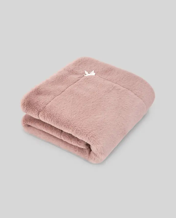 Blanket by / pumeti "Essential" (73x98 cm) - Image 2