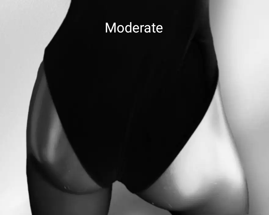 NC-0060 / Swimsuit with golden chains - Image 5