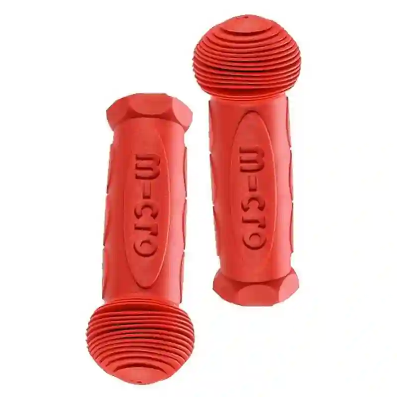 Puños Rojos - Patinete
