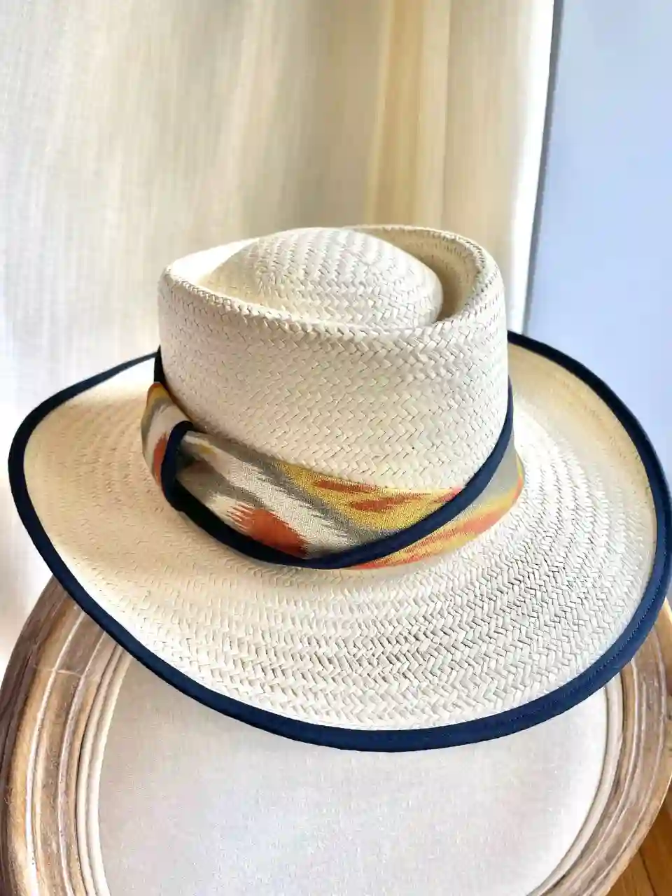 Sombrero ala 8 ovalado AZUL Y NARANJA// EDICION LIMITADA IKAT
