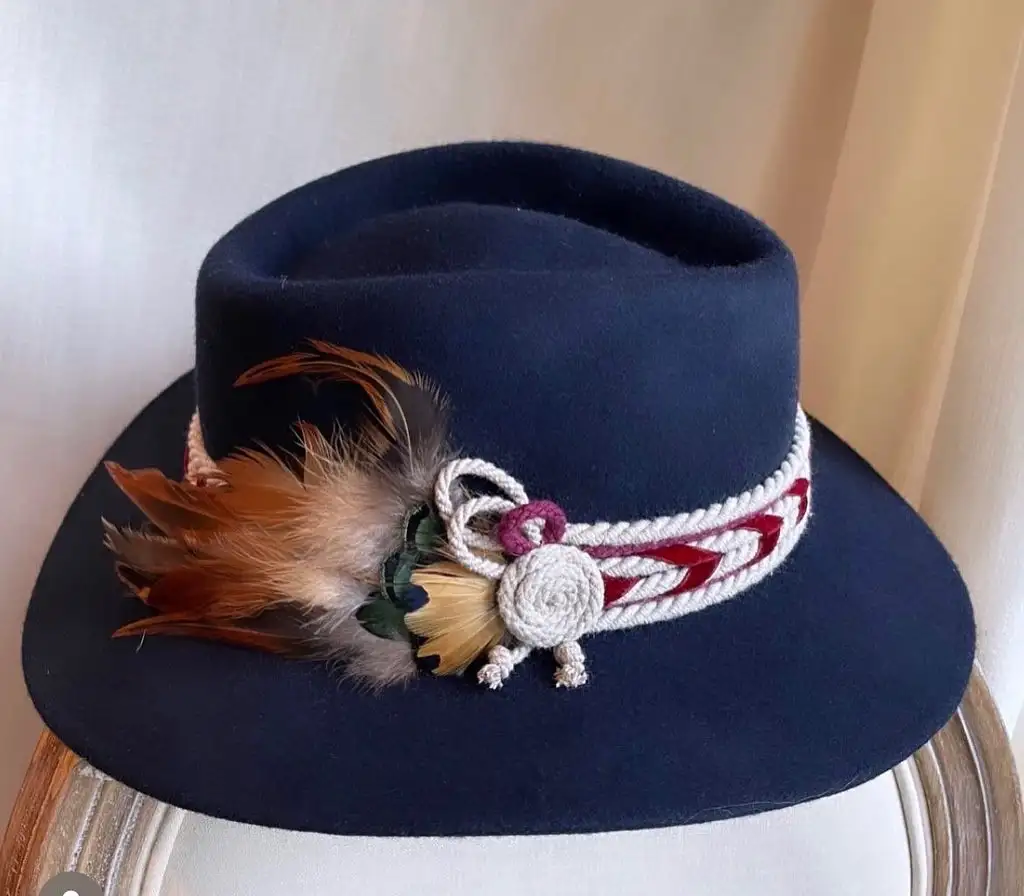 Fedora azul marino austriaco