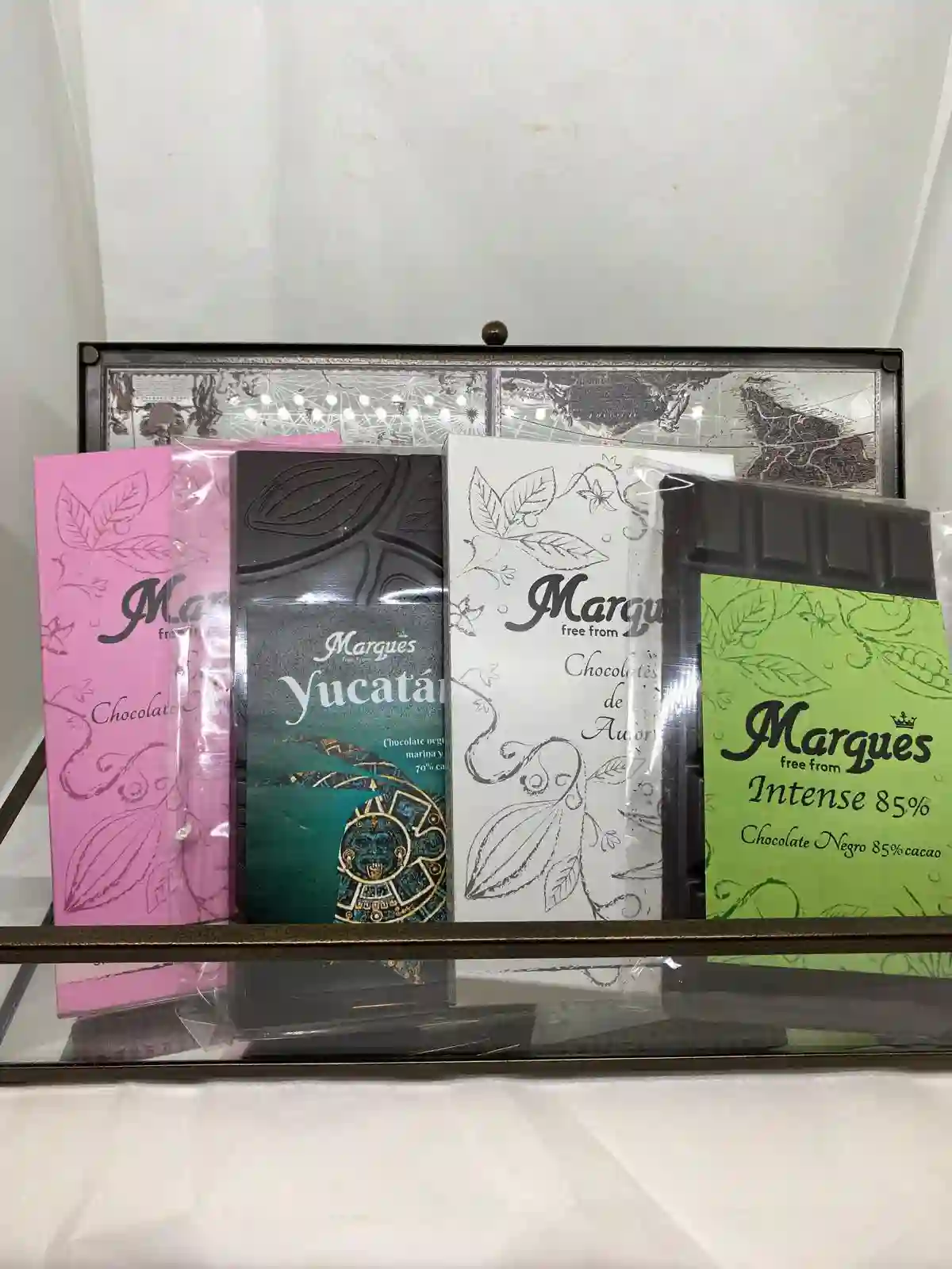"Descubrimiento", Set de chocolates negros
