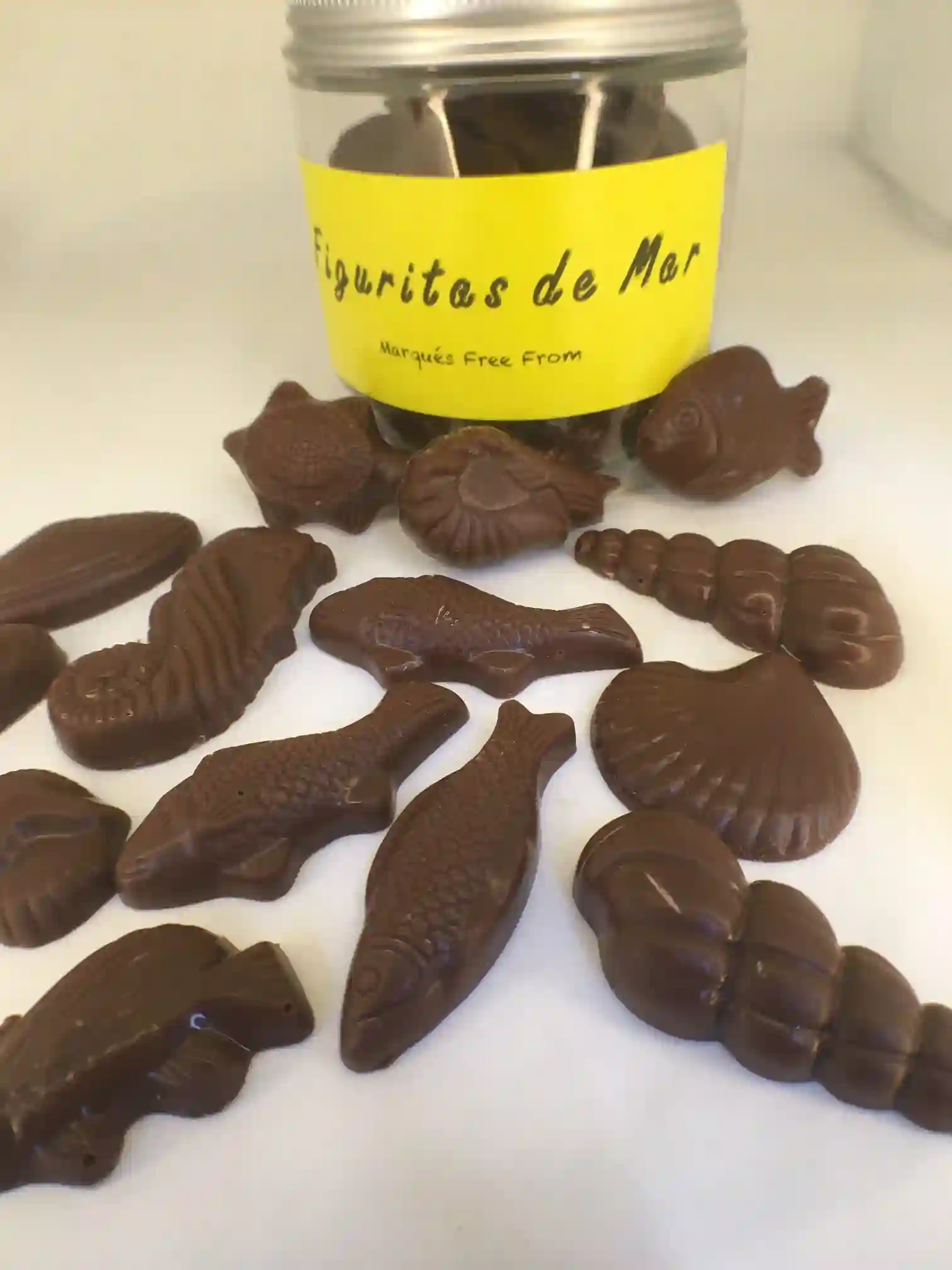 Figuritas de Mar de Chocolate Suave "Premiere". BOTE DE 100G