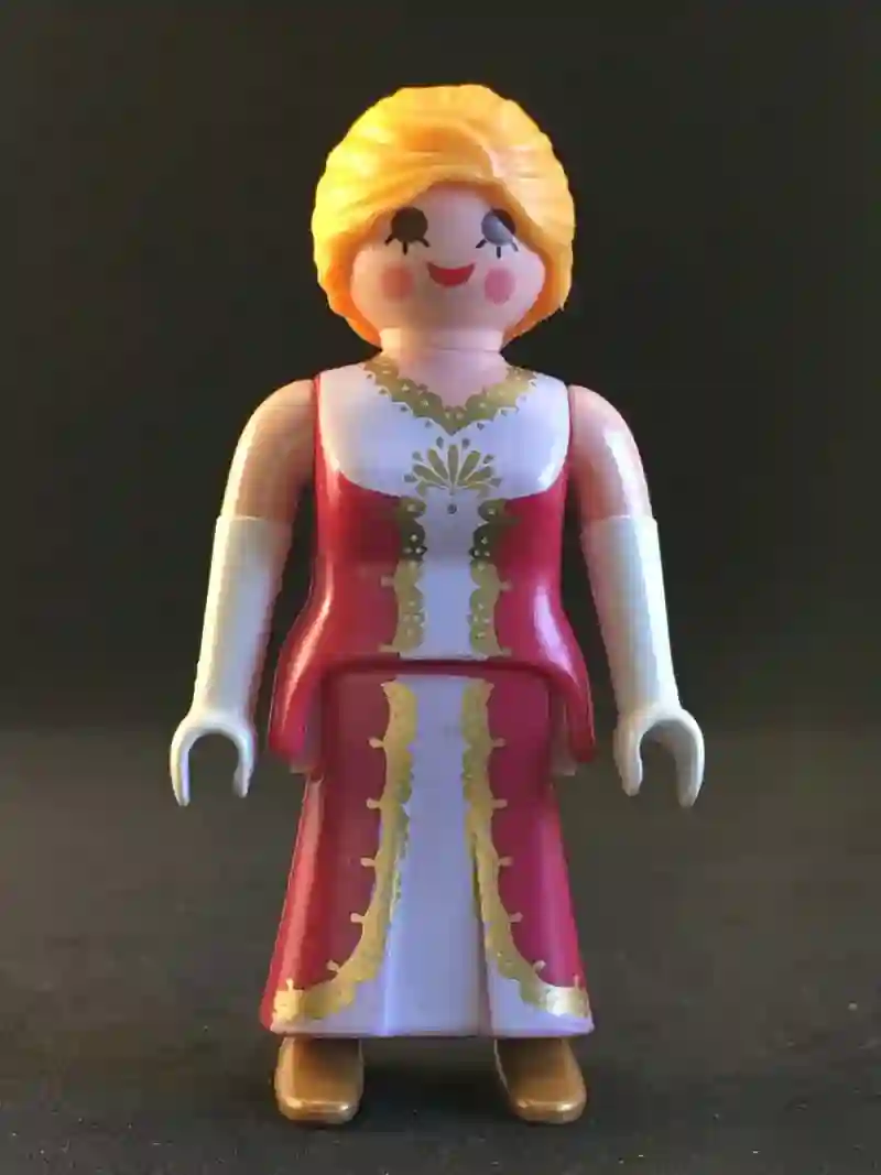 D0052 figura suelta sin complementos