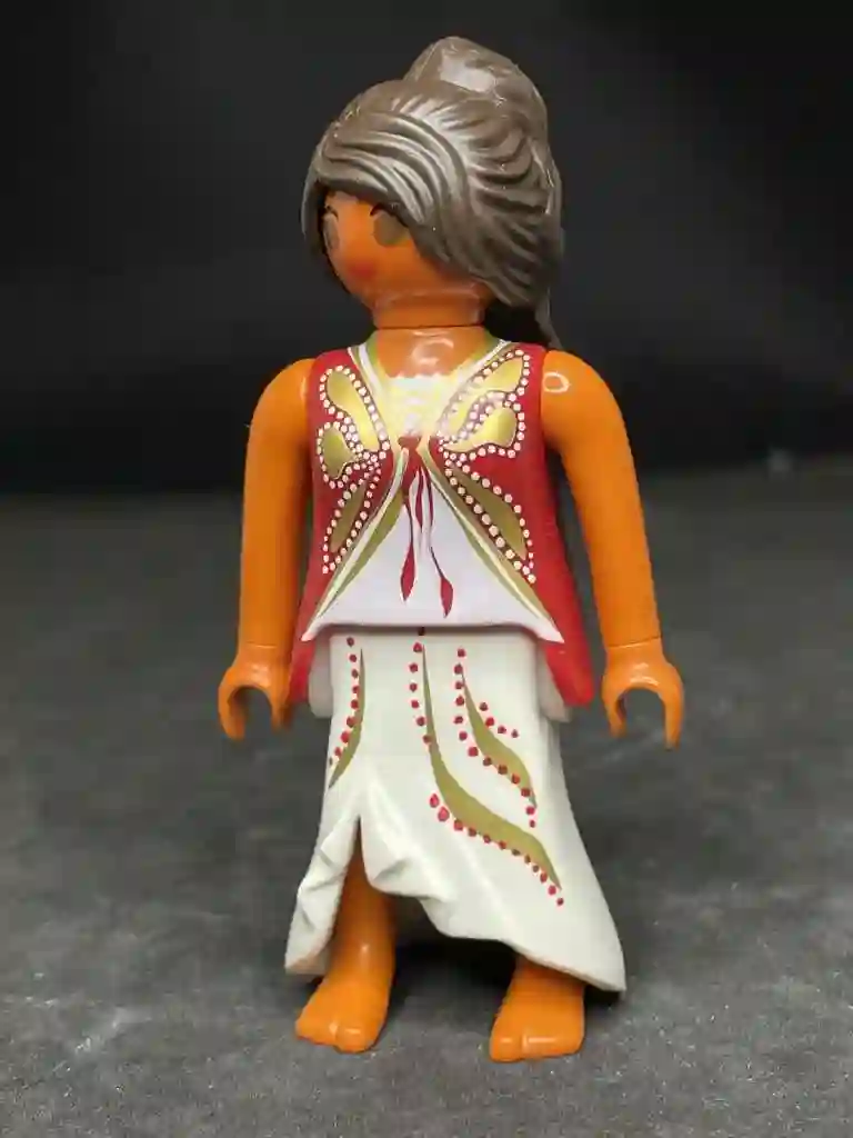D0174 figura suelta sin complementos