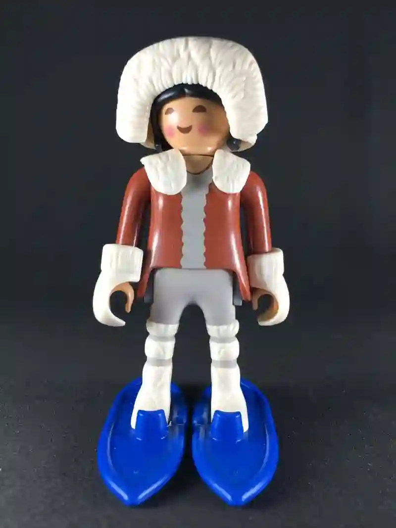 CT0066 Figura con Complementos