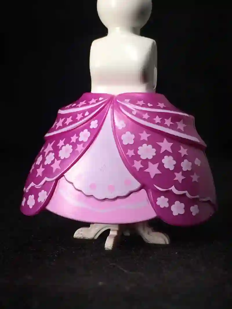 VES0034 FALDA POMPOSA Magenta Rosa Flores y Estrellas
