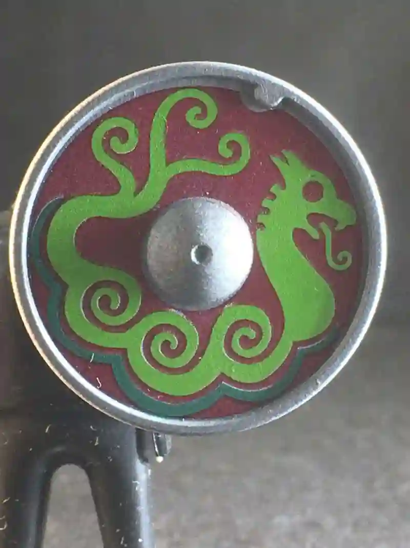 ESCUDO_0210 ESCUDO REDODO ACERO DRAGON VIIKINGO
