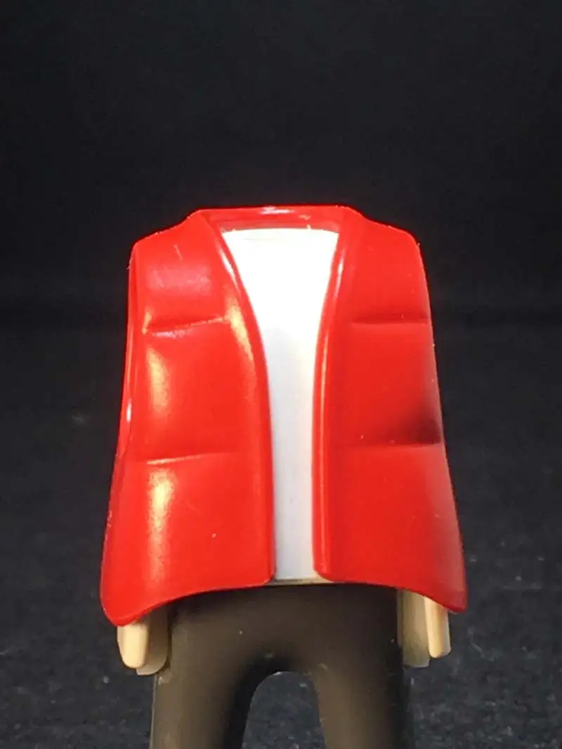Torso_0179 Chaleco Plumas Rojo