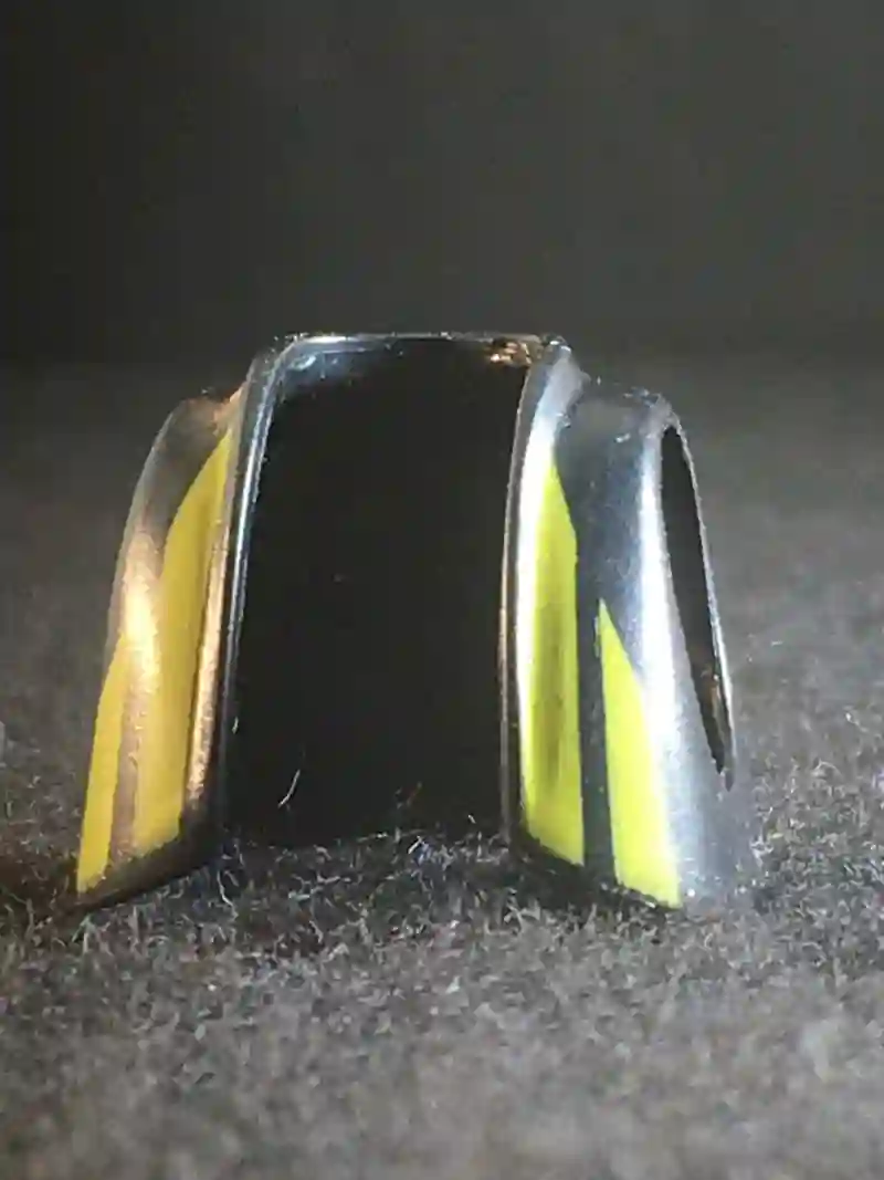 Torso_0215 Chaleco Negro/Amarillo Corto