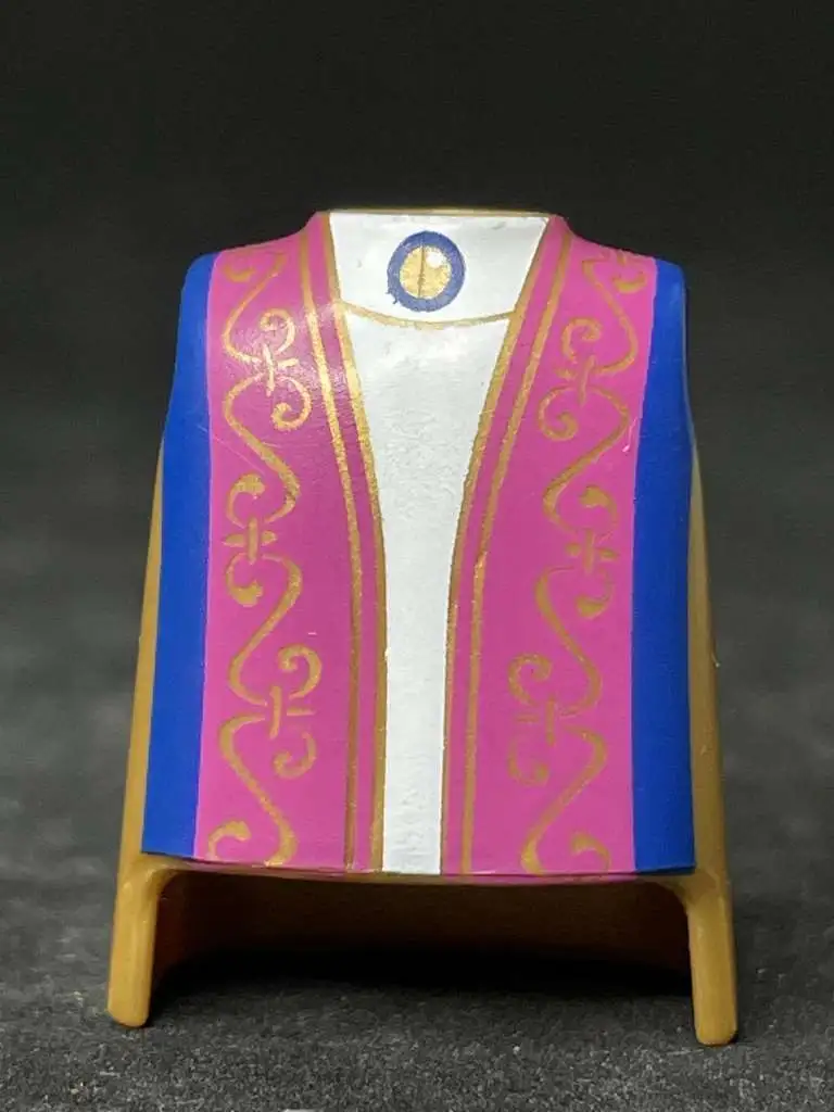 Torso_0370 torso dorado chaleco rosa