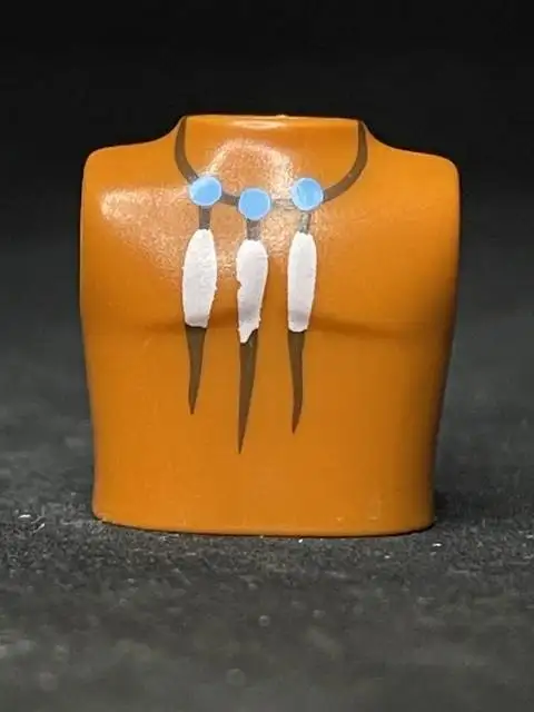 Torso_0441 Torso Figura Delgada Indio Colgante Plumas Piel Mulata