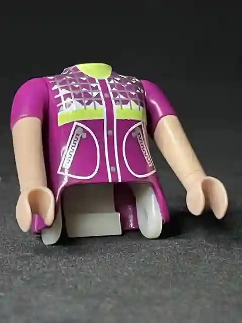 Torso_0463 Set Torso y Brazos Mujer Magenta Bolsillos Cremallera
