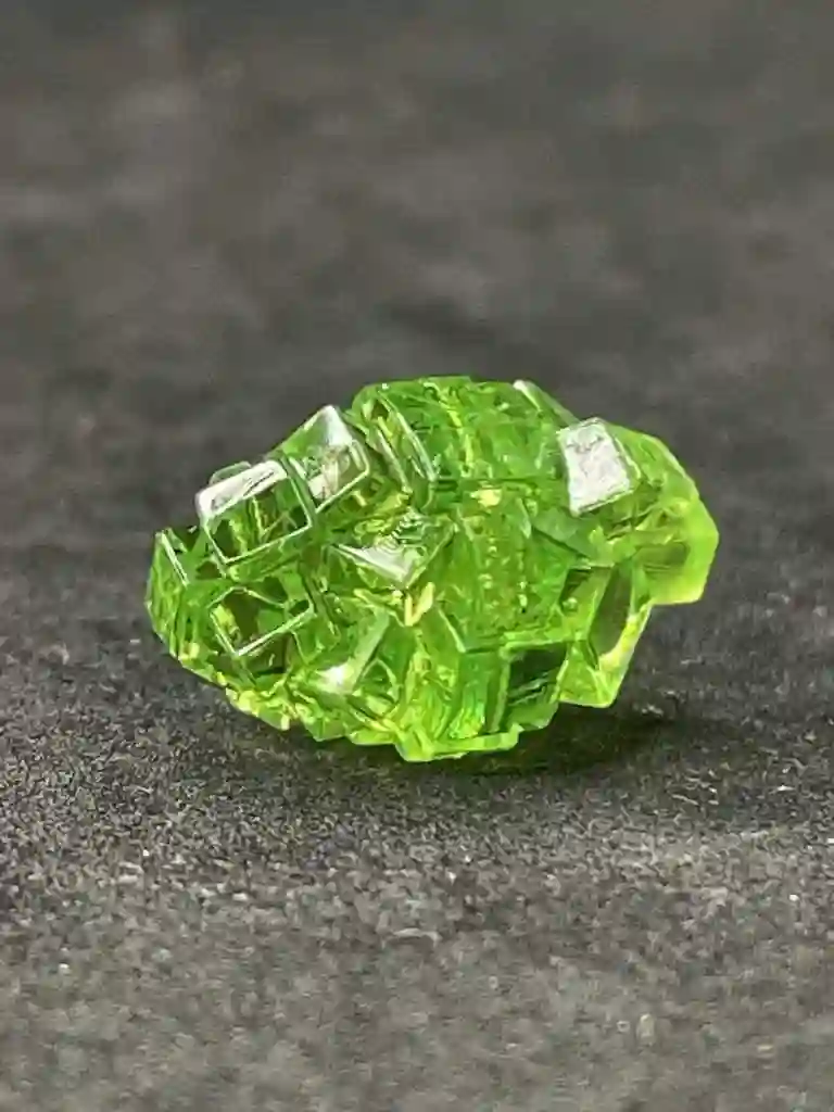 MC_1043 Piedras Gemas Verde Manzana Translúcido