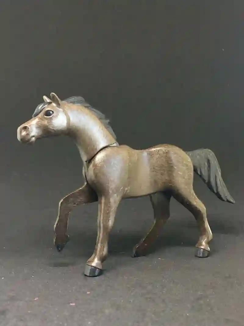 A_0157 Caballo V3 Marrón Crin Negra