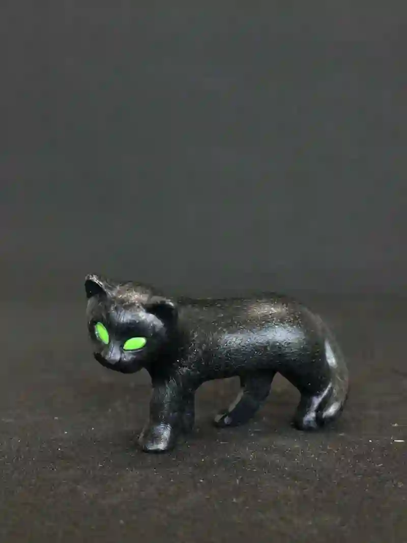 A_0035 Gato Negro Ojos Verdes