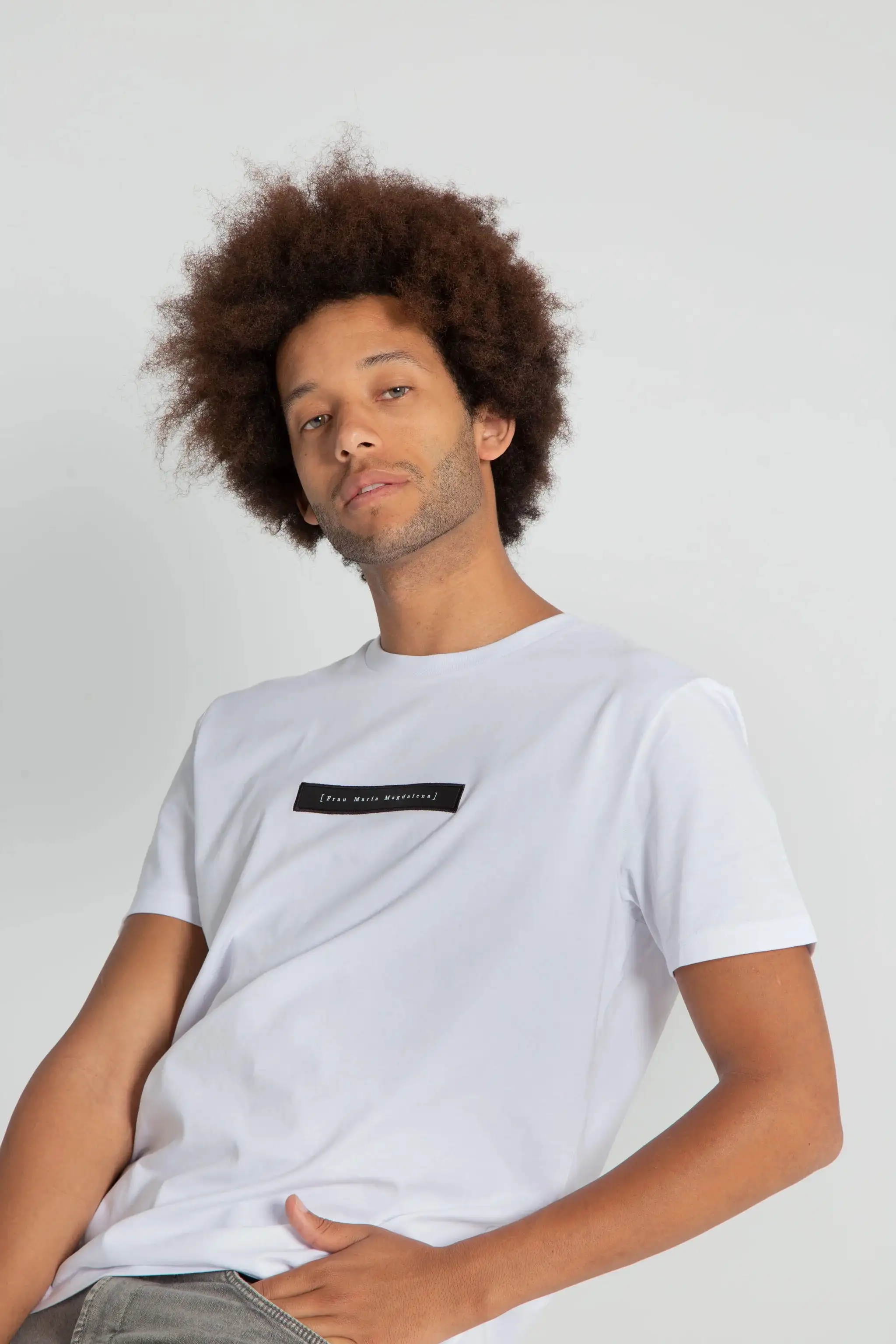 Frau Magdalena Basic T -Shirt - Image 6