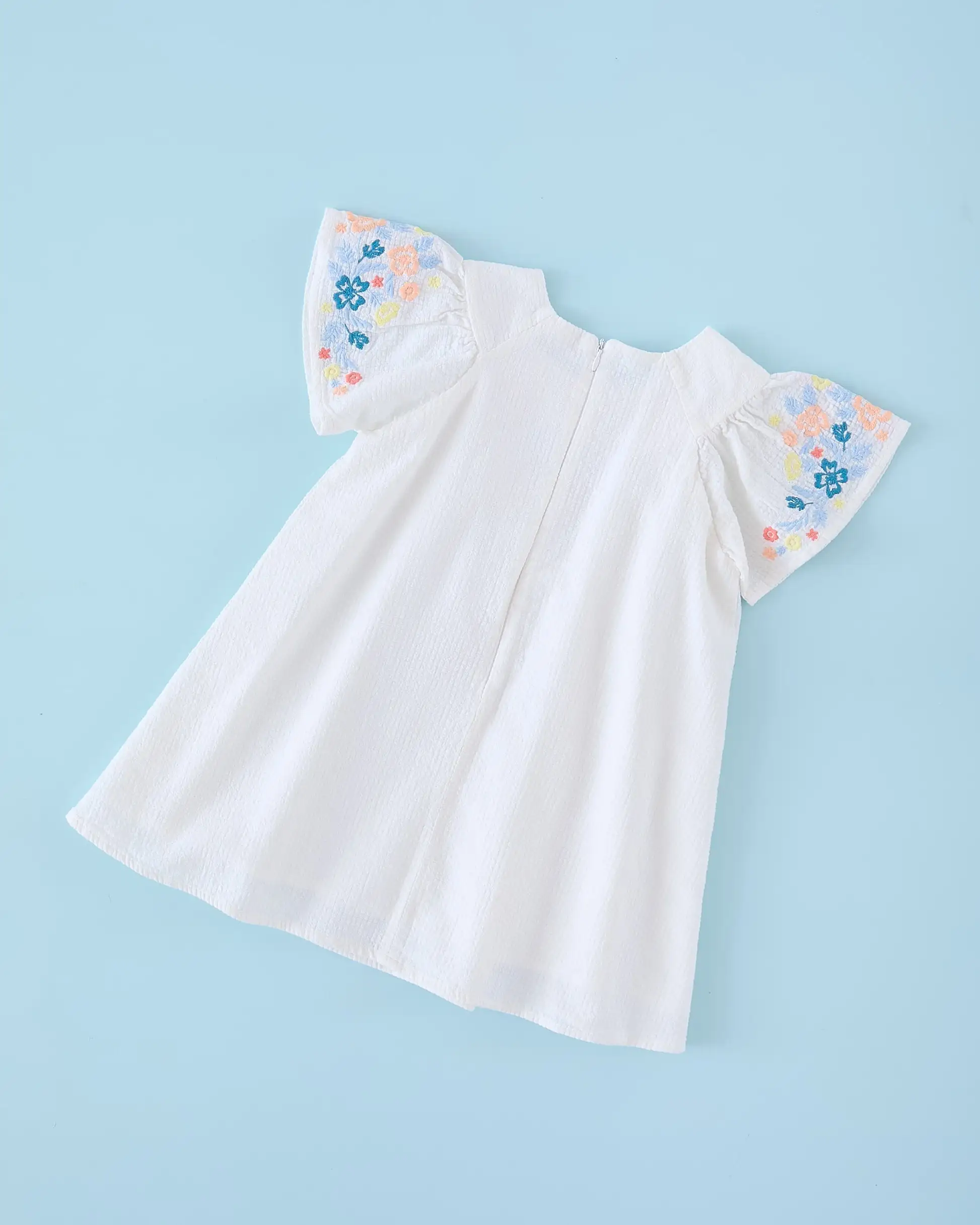 Vestido bordado blanco - Imagen 2