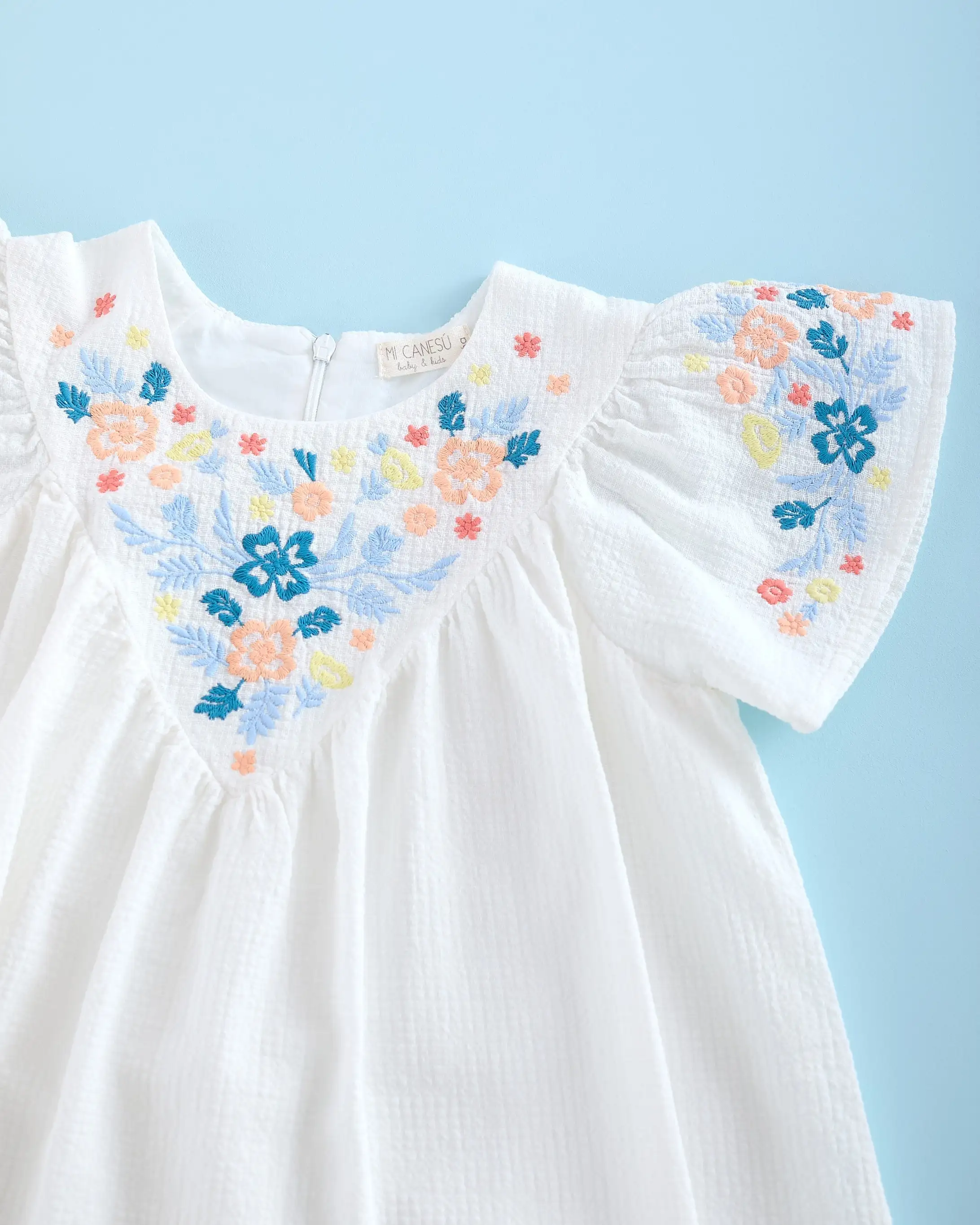 Vestido bordado blanco - Imagen 3